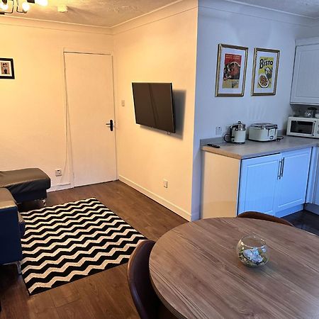 Brightcentral Apartment With Parking 格拉斯哥 外观 照片