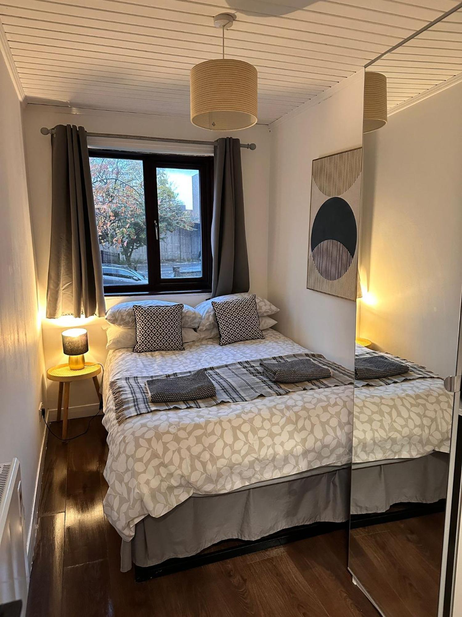 Brightcentral Apartment With Parking 格拉斯哥 外观 照片