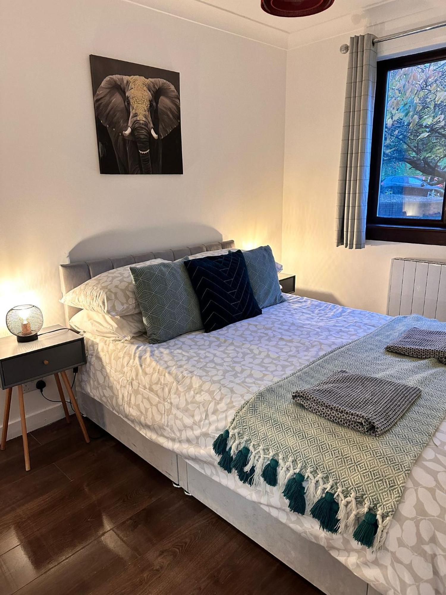 Brightcentral Apartment With Parking 格拉斯哥 外观 照片