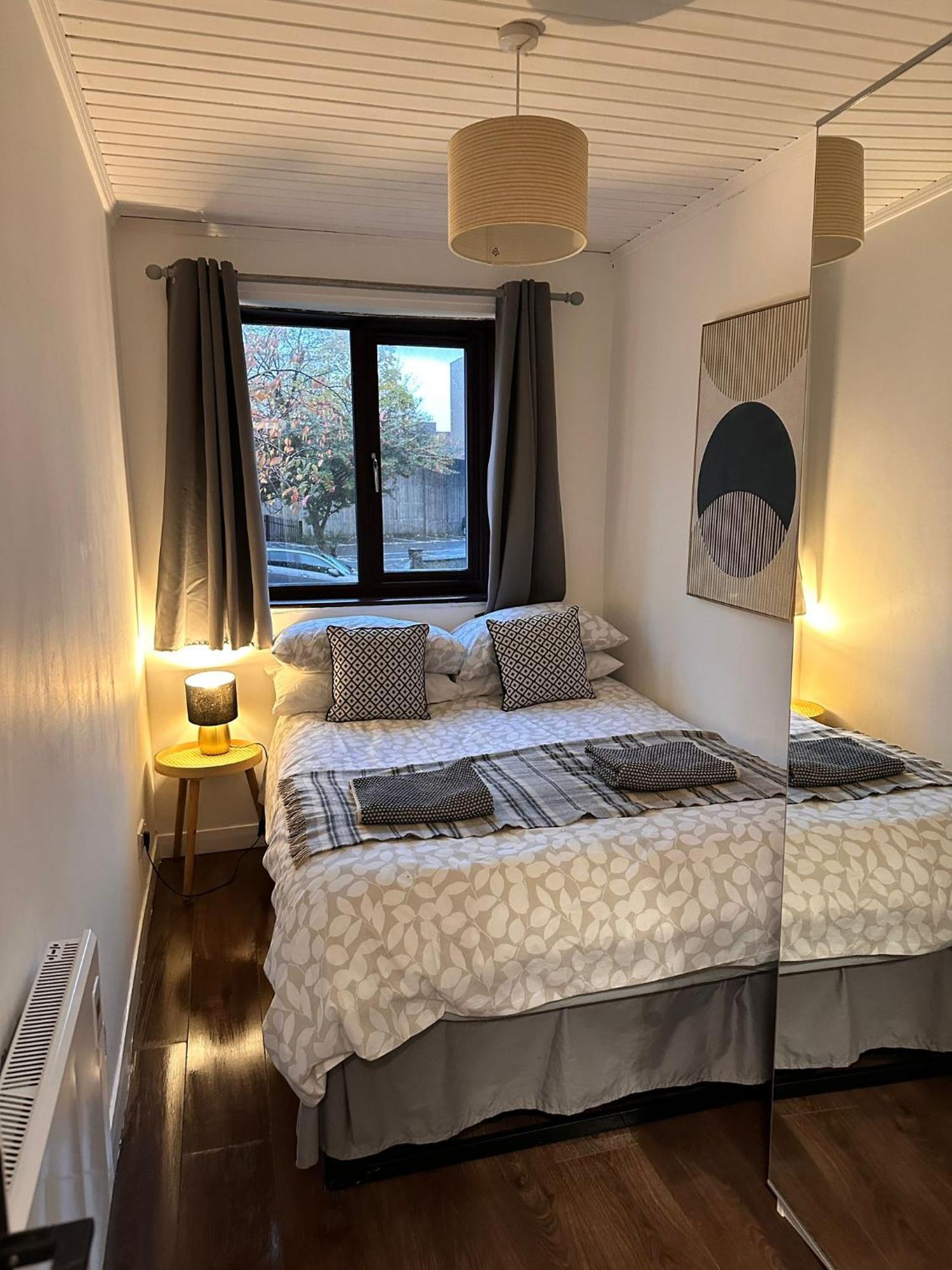 Brightcentral Apartment With Parking 格拉斯哥 外观 照片